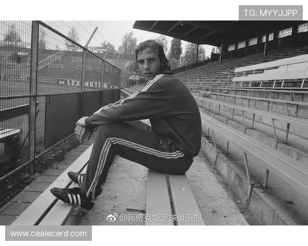 布布心目中的足球偶像是谁他对明星球员的热爱与追随 布布心目中的足球偶像是谁他对明星球员的热爱与追随