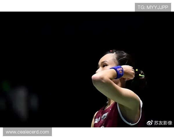 羽毛球女将黄娜的成长之路与职业生涯回顾 羽毛球女将黄娜的成长之路与职业生涯回顾